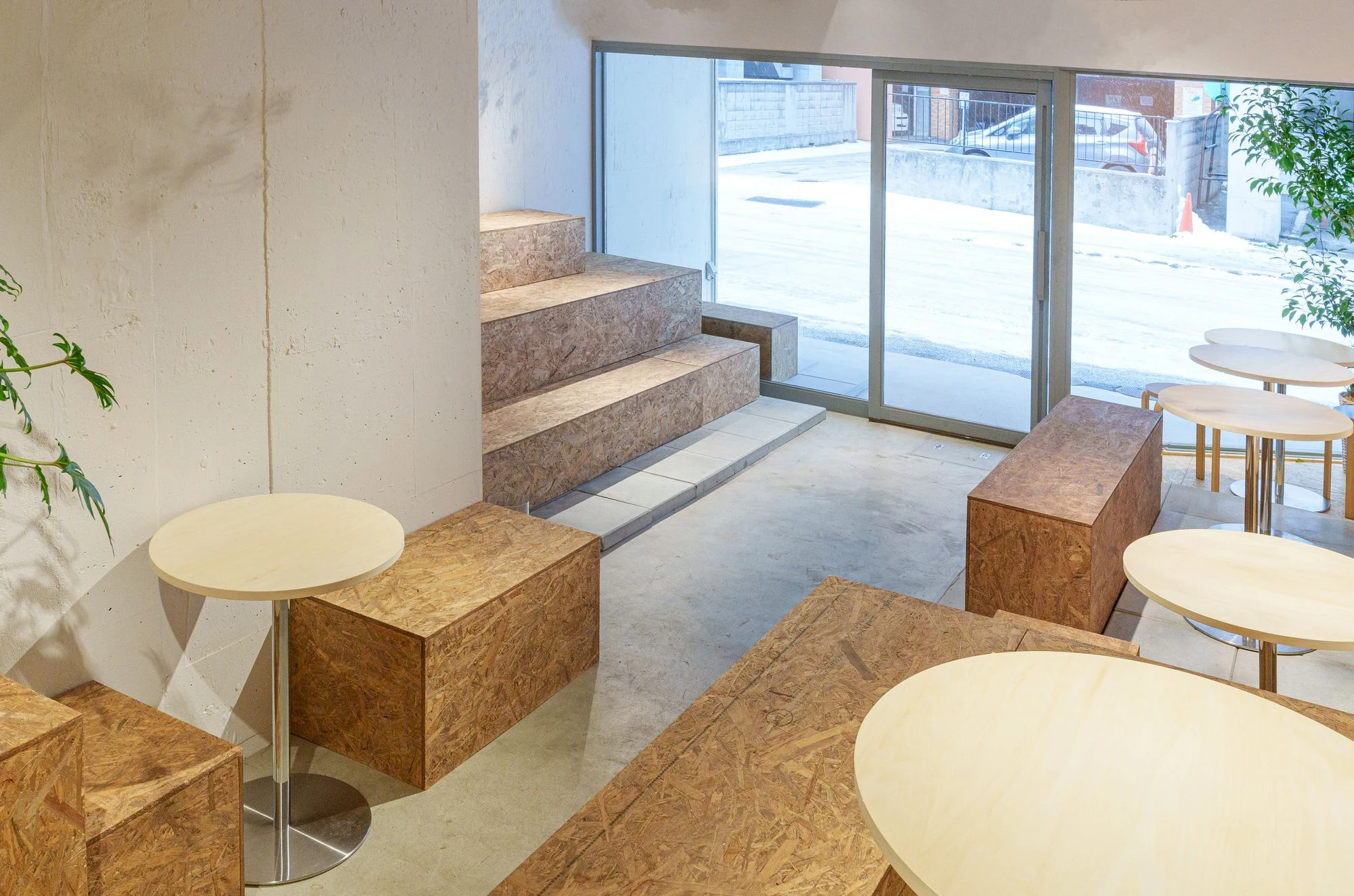 Cafe WeLLの店内入口付近