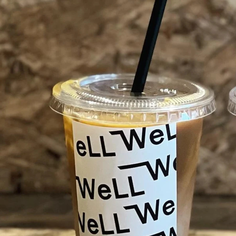 Cafe WeLLのアイスラテ